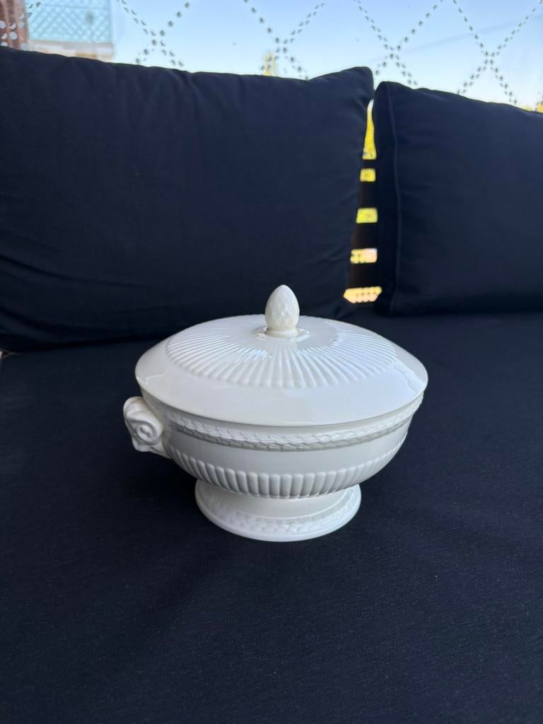 Wedgwood Edme Dekschaal, Ophalen of Verzenden, Wedgwood, Aardewerk, Schaal of Schalen