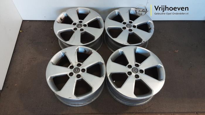 Velgen set van een Opel Mokka (Mokka 12-), Gebruikt, -, -, Ophalen of Verzenden