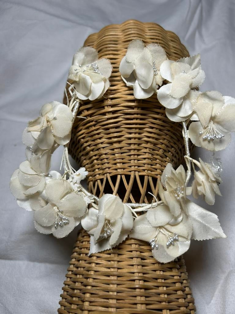 Antieke tiara met blaadjes en bloemen, kleine knopjes, Ophalen of Verzenden