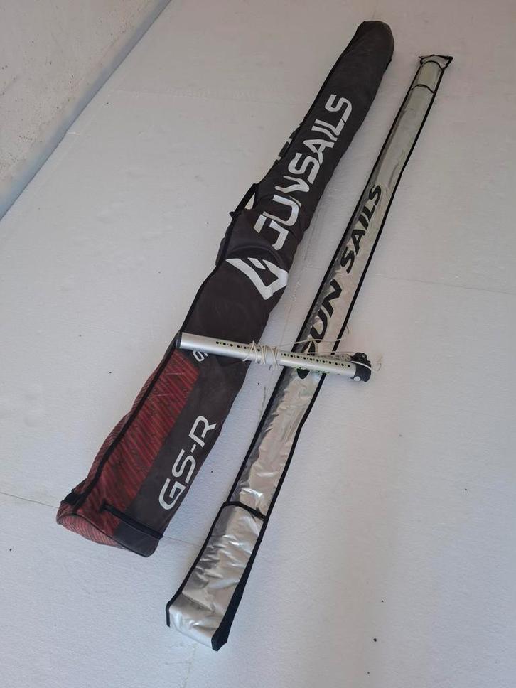 Gun GSR 9.0 (2020) incl bijpassende mast, Watersport en Boten, Windsurfen, Gebruikt, Zeil, 7 m² of meer, Ophalen