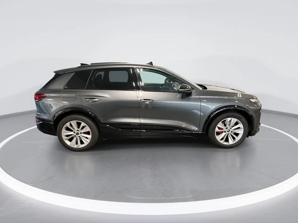 Audi Q6 83kWh 252pk S Edition € 66.440,00, Auto's, Audi, Gebruikt, Overige modellen, 252 pk, 2100 kg