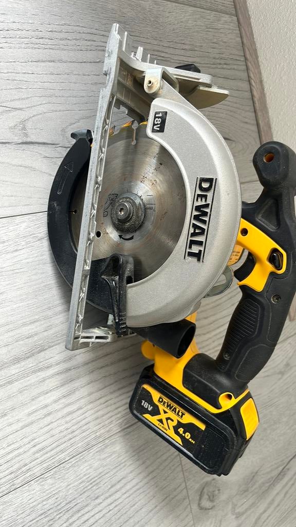 Accu cirkelzaag, Gebruikt, Cirkelzaag, Ophalen of Verzenden, 30 tot 70 mm