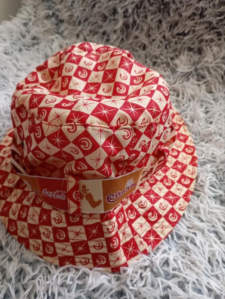Efteling Coca-Cola bucket hat NIEUW NU 10€ ZIE FOTO,S., Verzamelen, Efteling, Ophalen of Verzenden, Nieuw