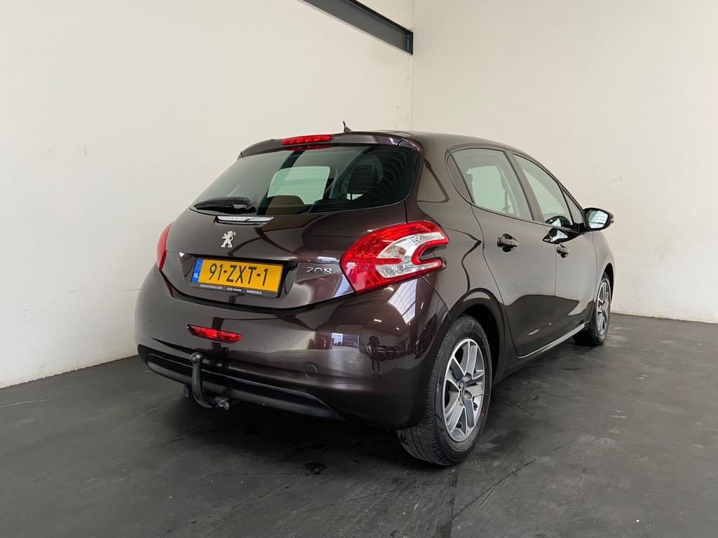 Peugeot 208 1.2 VTi Active,Trekhaak (bj 2013), Euro 5, Gebruikt, 31 €/maand, 1199 cc