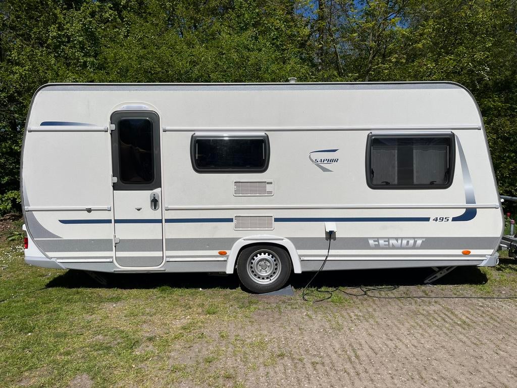 Fendt Saphir 495 | stapelbed | mover | voortent | 2010, Caravans en Kamperen, Treinzit, Particulier, Dwars-stapelbed, Ringverwarming