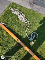 Giek met inschuif-uitsparing vanaf de klauw., Ophalen, Grootzeil, 15 tot 30 m²