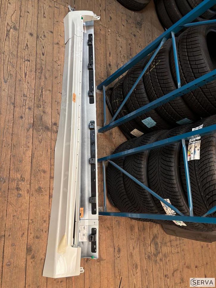 rechter dorpelkap XC90 2016> kleur 707, Auto-onderdelen, Carrosserie en Plaatwerk, Gebruikt, Ophalen of Verzenden