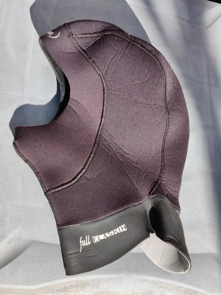 Beuchat duik cap, Watersport en Boten, Duiken, Zo goed als nieuw, Duikpak, Ophalen of Verzenden