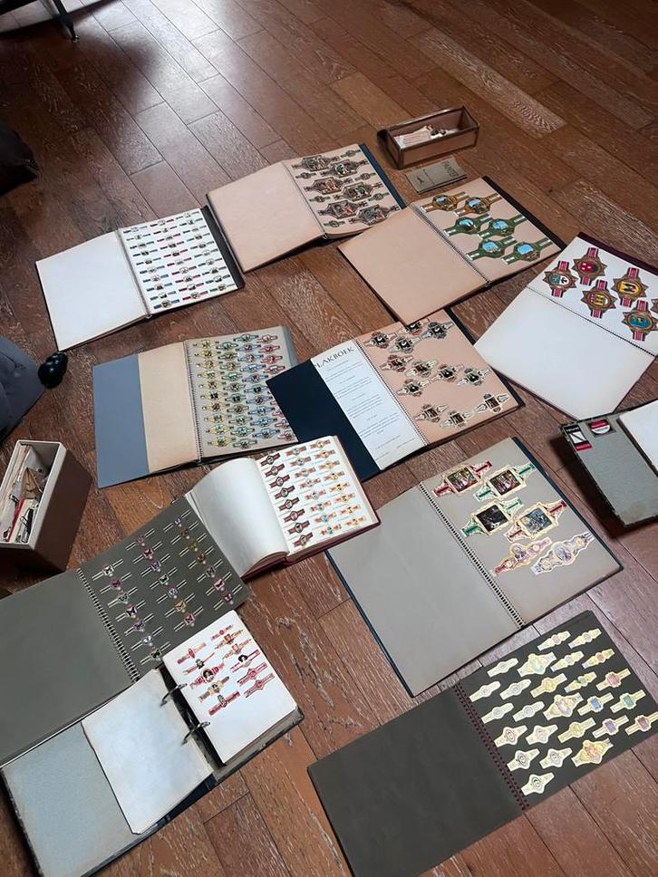 Zeer grote & uitzonderlijke sigarenbandjesverzameling, Verzamelen, Rookartikelen, Aanstekers en Luciferdoosjes, Zo goed als nieuw