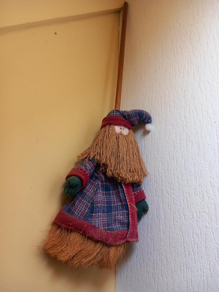 Leuke kinder bezem stok kabouter, Ophalen of Verzenden, Poppenhuis