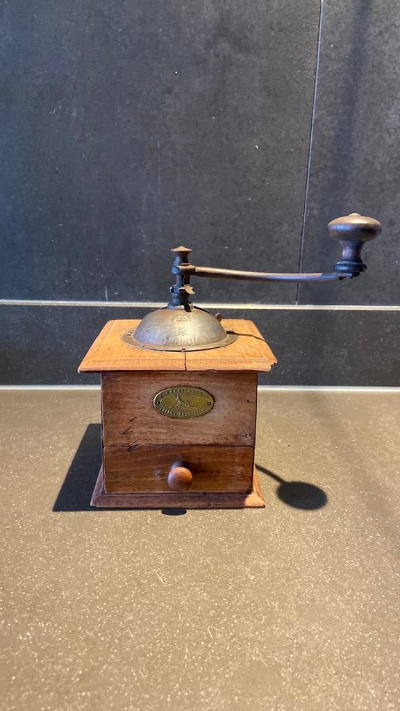 Antieke peugeot koffiemolen, Antiek en Kunst, Ophalen of Verzenden