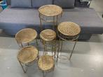 6 Goudkleurige Tafeltjes / Krukjes / Pilaren Set, Ophalen, Minder dan 45 cm, Metaal of Aluminium, Rond