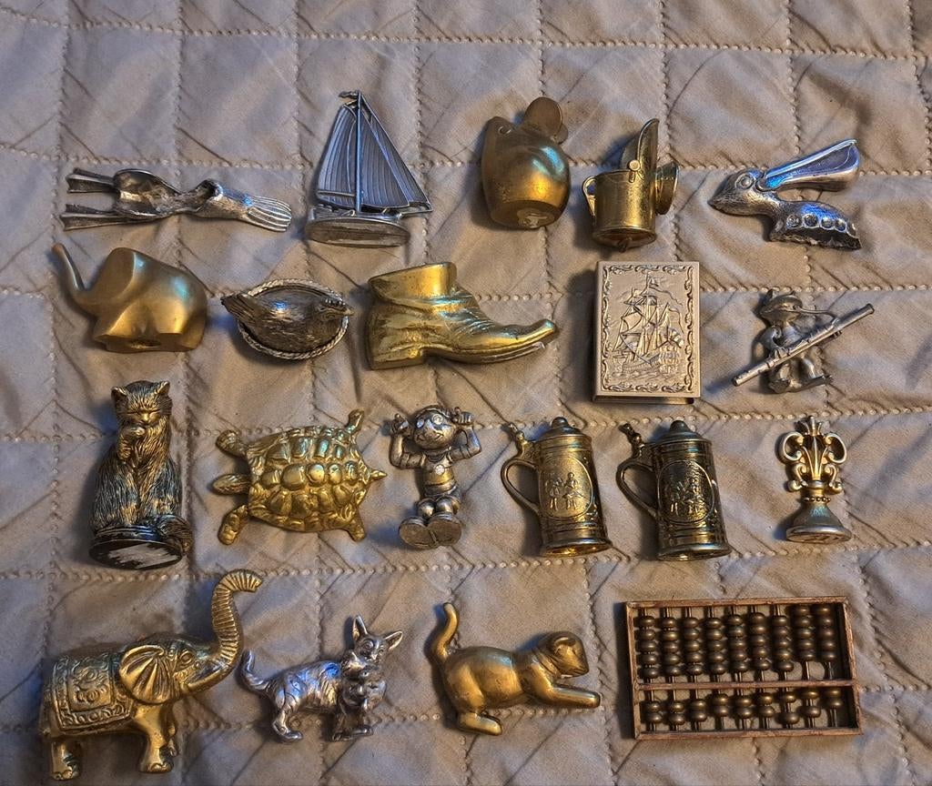 Divesen 3 € per stuk, Diversen, Rommelmarktspullen, Ophalen of Verzenden