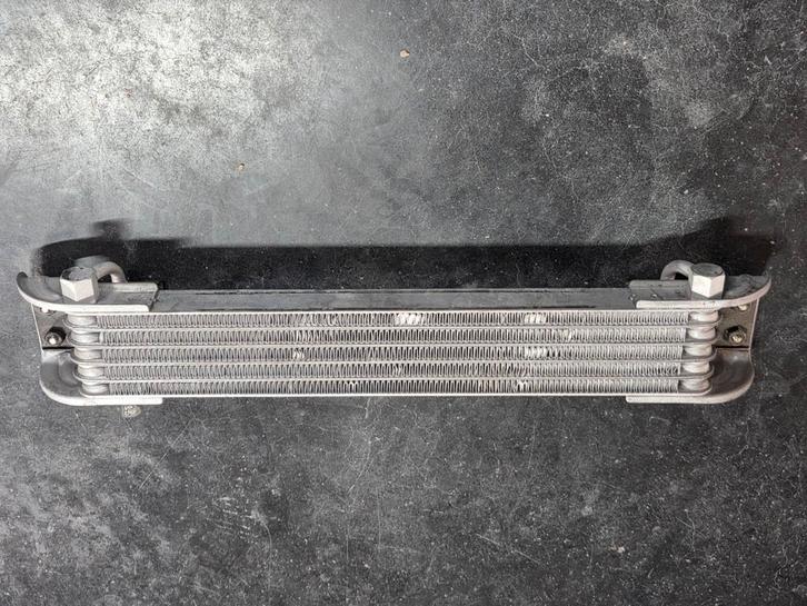 NOS Oliekoeler (Mercedes Sprinter?) - Nieuwstaat, Auto-onderdelen, Motor en Toebehoren, Nieuw, Ophalen of Verzenden