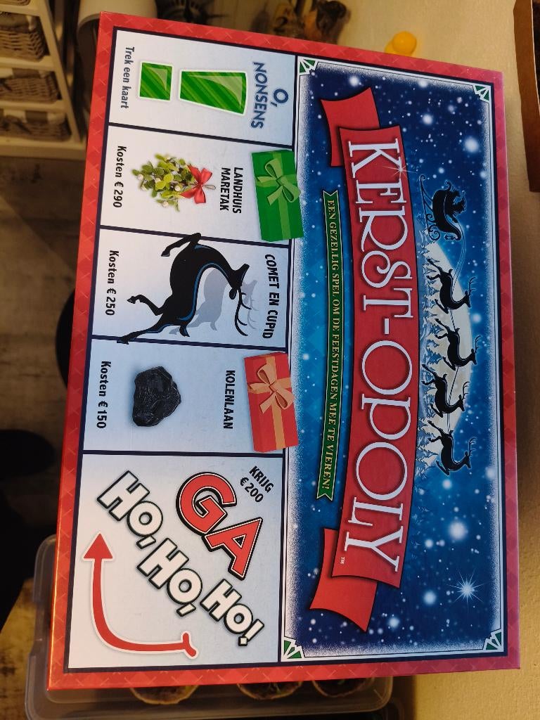 Monopoly ...kerst o poly, Hobby en Vrije tijd, Gezelschapsspellen | Bordspellen, Ophalen of Verzenden, Nieuw