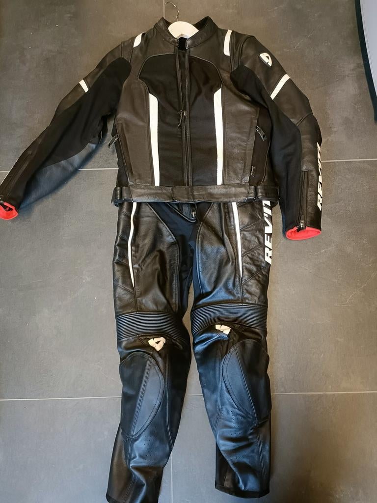 Rev'it! leren motorpak (jas maat 38, broek maat 40), Motoren, Kleding | Motorkleding, Revit REV’IT, Combipak, Ophalen of Verzenden