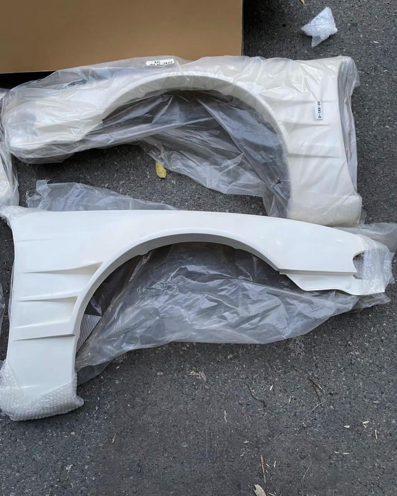 Origin Lab 50mm wide front fender set - Nissan 200sx S14