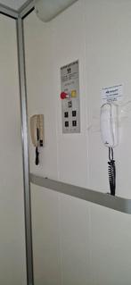 Huislift  / lift / personen lift, Ophalen, Gebruikt, Recht