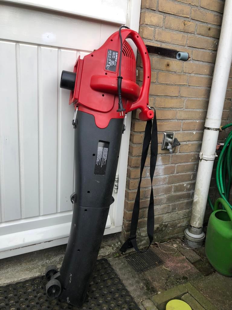 Bladblazer, Tuin en Terras, Ophalen, Zo goed als nieuw, Elektrisch