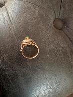 Vintage Gouden Ring met Smaragd en Diamanten, Gebruikt, Ophalen of Verzenden, 17 tot 18, Met edelsteen