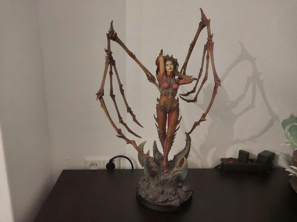 Sideshow Statue Kerrigan Starcraft 2, Verzamelen, Beelden en Beeldjes, Ophalen of Verzenden, Zo goed als nieuw, Fantasy