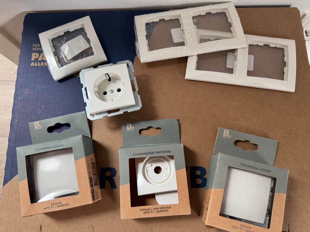 Berker S1 schakelmateriaal polarwit, Doe-het-zelf en Verbouw, Ophalen of Verzenden, Nieuw, Schakelaar