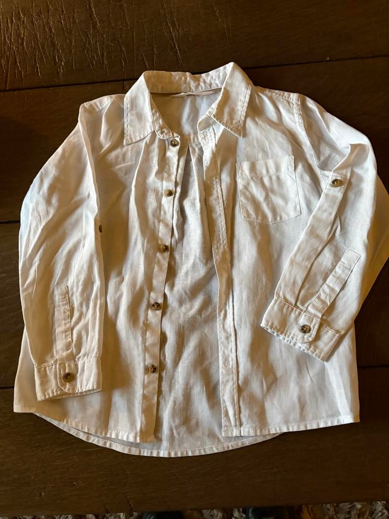 Wit H&M overhemd en groen Zara shirt, maat116 voor jongens, Kinderen en Baby's, Kinderkleding | Maat 116, Ophalen of Verzenden