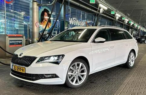 RIJKLAAR! Erg mooie complete Skoda Superb 1.5 TSI DSG 2019, 730 kg, 1498 cc, 4 cilinders, 150 pk
