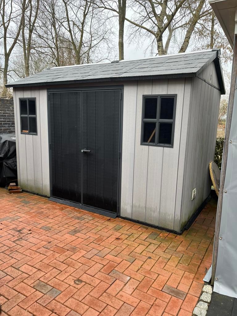 Keter tuinhuis, Minder dan 250 cm, Kunststof, Ophalen of Verzenden, 1 raam