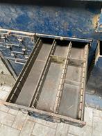 Vintage Legerkast - Robuuste Opbergkast met Lades, Ophalen, Gebruikt