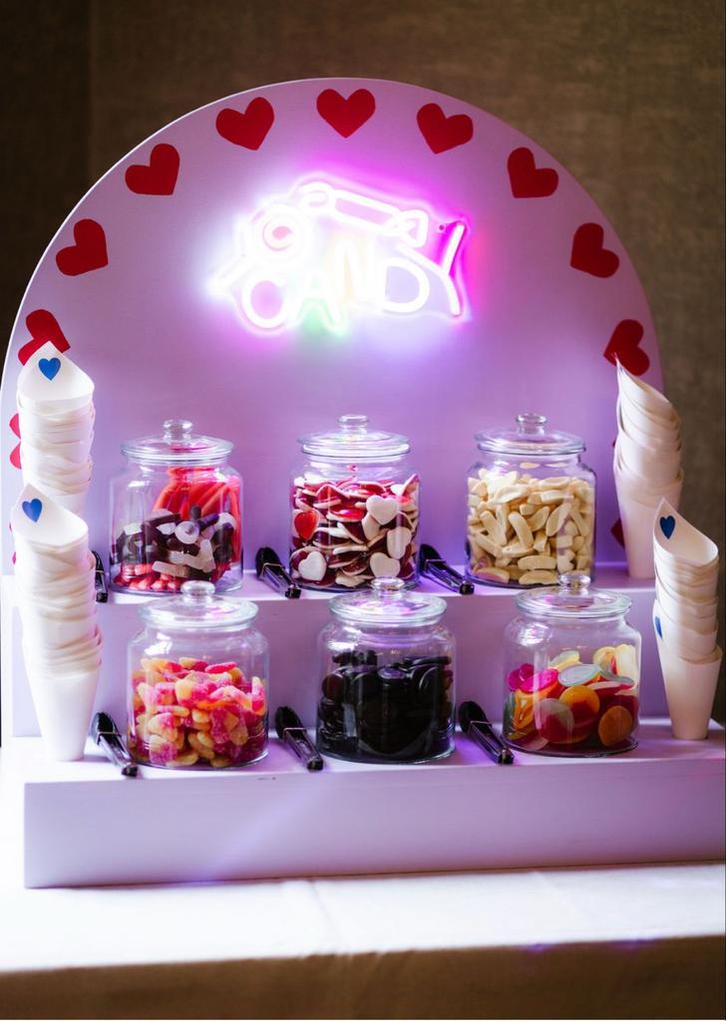TE HUUR: Candybar voor Bruiloft / Feest / Kinderpartijtjes, Hobby en Vrije tijd, Feestartikelen, Zo goed als nieuw, Versiering