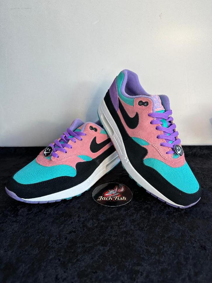 Nike air Max 1 Have a nike day - size 43, Kleding | Heren, Schoenen, Nieuw, Sneakers of Gympen, Overige kleuren, Ophalen of Verzenden