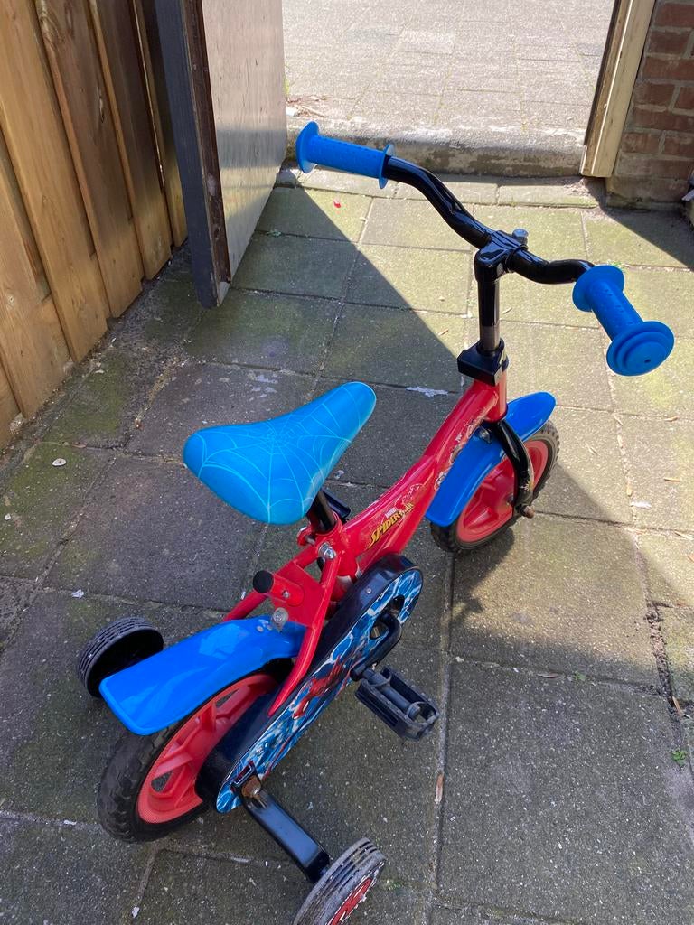 Spiderman kinderfiets 12 inch met zijwieltjes, Fietsen en Brommers, Fietsen | Kinderfietsjes, Ophalen, Gebruikt, Minder dan 16 inch