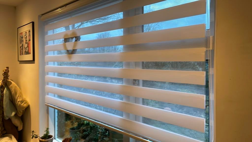 Meerdere witte lamellen, raambekleding, jaloezieën, Ophalen, Zo goed als nieuw, 150 tot 200 cm