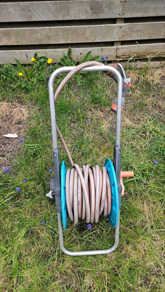 Gardena Haspel met Tuinslang, Tuin en Terras, Tuinslangen, Ophalen, Gebruikt, Tuinslanghaspel