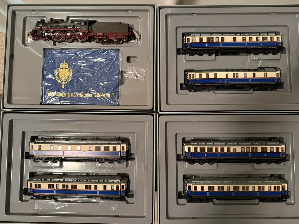 Märklin 2681 Hofzug van Keizer Wilhelm II - nieuw in doos, Wisselstroom, Treinset, Ophalen of Verzenden, Zo goed als nieuw
