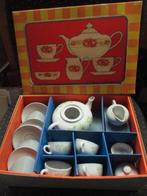 kinderservies made in GDR, aardewerk met groene bloemen, Ophalen of Verzenden, Overige typen