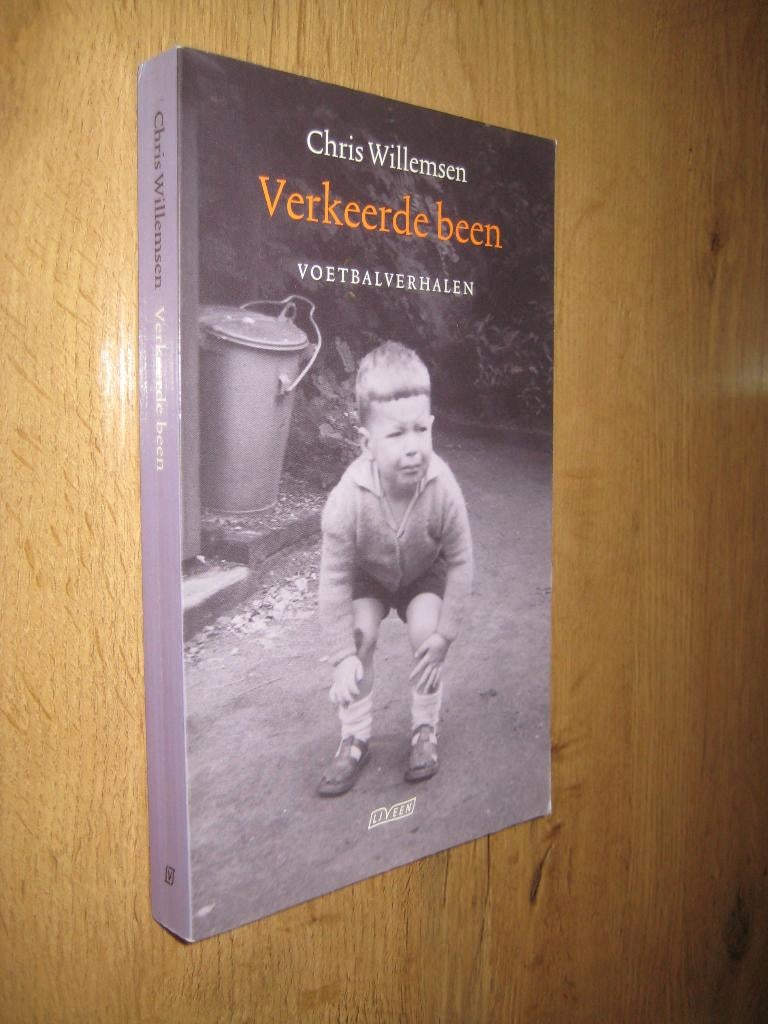verkeerde been - chris willemsen (voetbal/voetbalverhalen), Ophalen of Verzenden, Zo goed als nieuw, Balsport