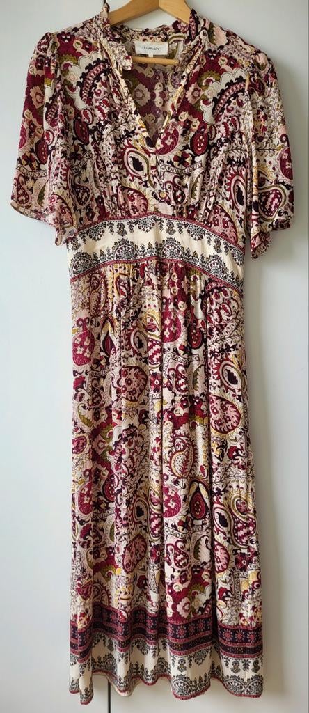 Bash jurk in maat 36 in topstaat, Kleding | Dames, Overige kleuren, Suncoo Louizon, Ophalen of Verzenden, Zo goed als nieuw