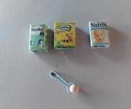 3 doosjes babyvoeding poppenhuis + rammelaar, Verzamelen, Ophalen of Verzenden, Poppenhuis