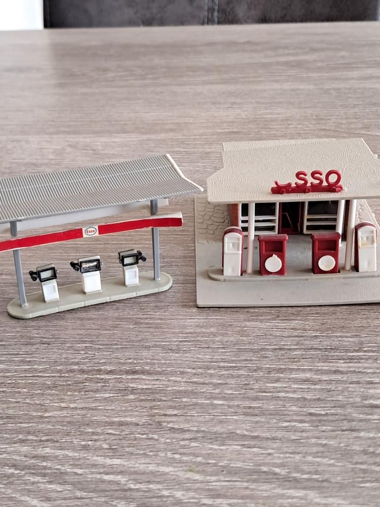 POLA FALLER ESSO BENZINE STATION, Ophalen of Verzenden, Gelijkstroom of Wisselstroom, Brug, Tunnel of Gebouw, Overige merken