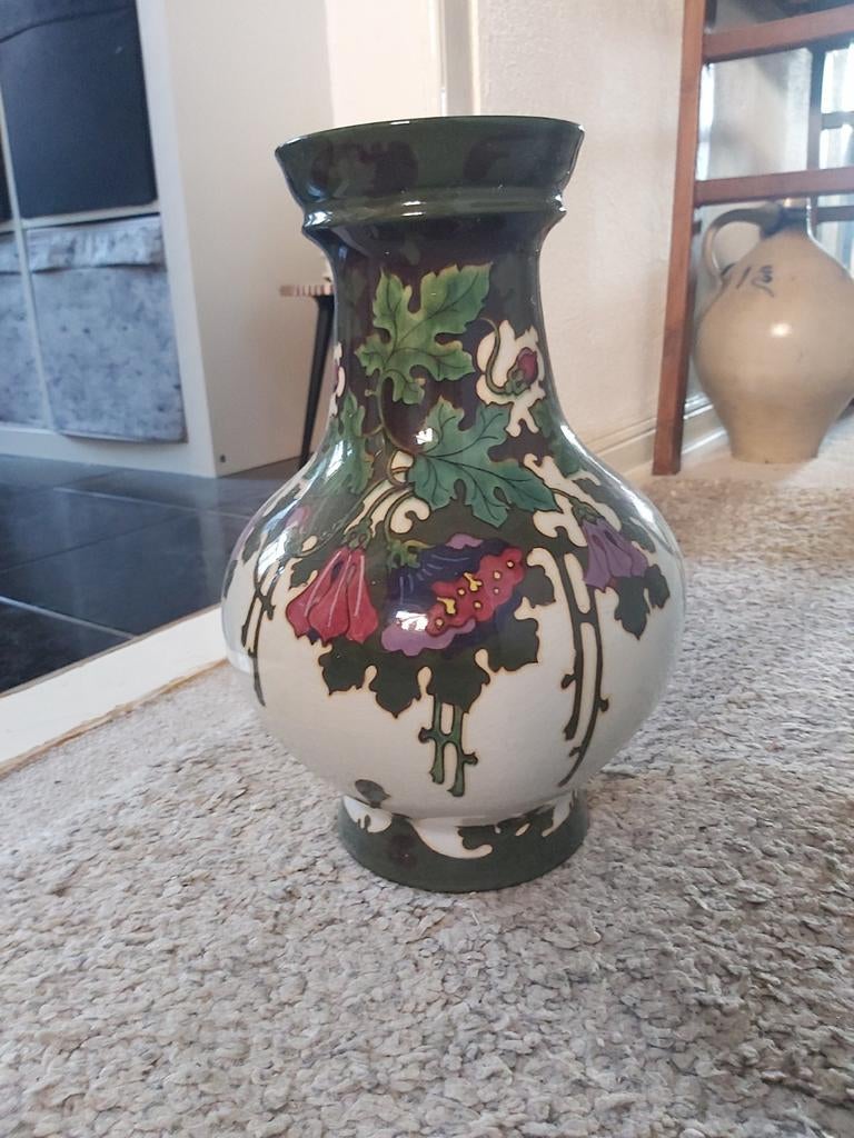 Vaas Gouds plateel, Ophalen of Verzenden