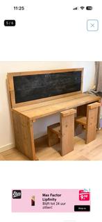 Kinderbureu met 2 bijpassende stoelen steigerhout, Ophalen of Verzenden, Gebruikt