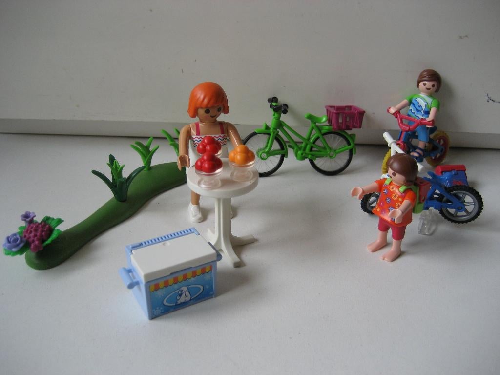 playmobil moeder met kinderen op fiets tussenstop met ijs, Ophalen of Verzenden, Zo goed als nieuw