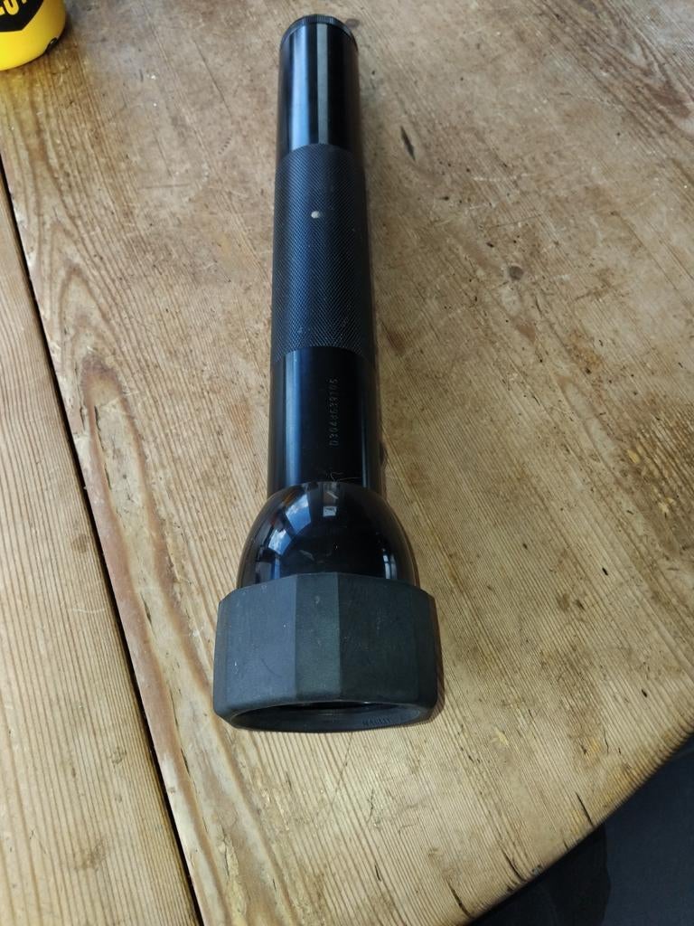 Groote zaklamp 50 cm lang, Ophalen of Verzenden, Batterij