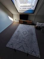 Vloerkleed wit met zwart patroon, Ophalen, Gebruikt, Grijs, 150 tot 200 cm