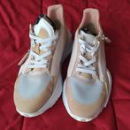 Fendi flow maat 37, Kleding | Dames, Ophalen of Verzenden, Zo goed als nieuw, Sneakers of Gympen