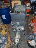 Vloerpomp met afstands bediening kost nieuw 25.000 euro, Ophalen