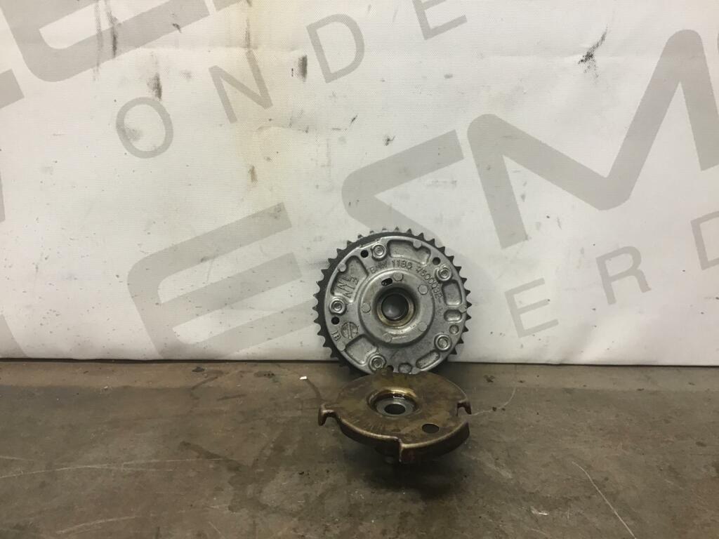 Vanos inlaat bmw N46B20B N46B20A N46B18A N45B16A 1136750032, Gebruikt, -, -, Ophalen of Verzenden