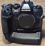 Olympus E-M1 Mark II met grip, 20 Megapixel, Compact, Ophalen of Verzenden, Zo goed als nieuw